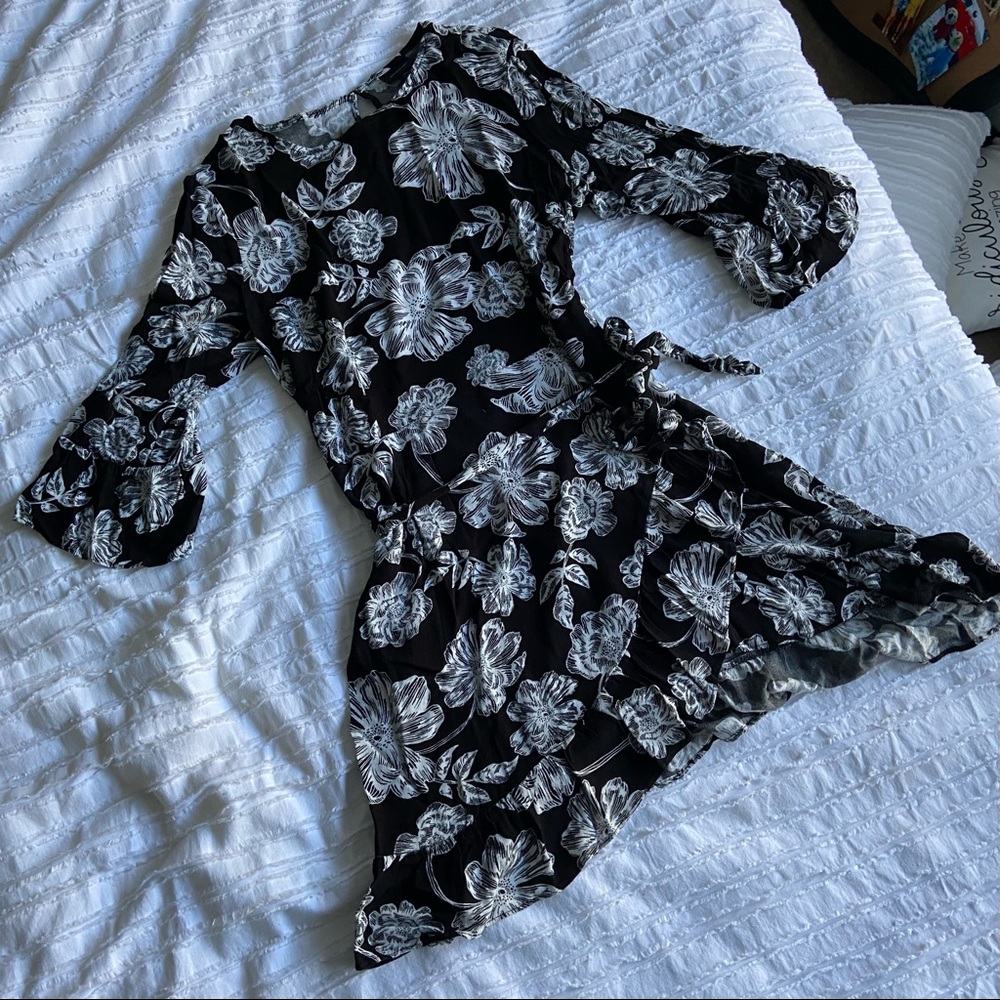 Who What Where Floral Patterned Wrap Dress